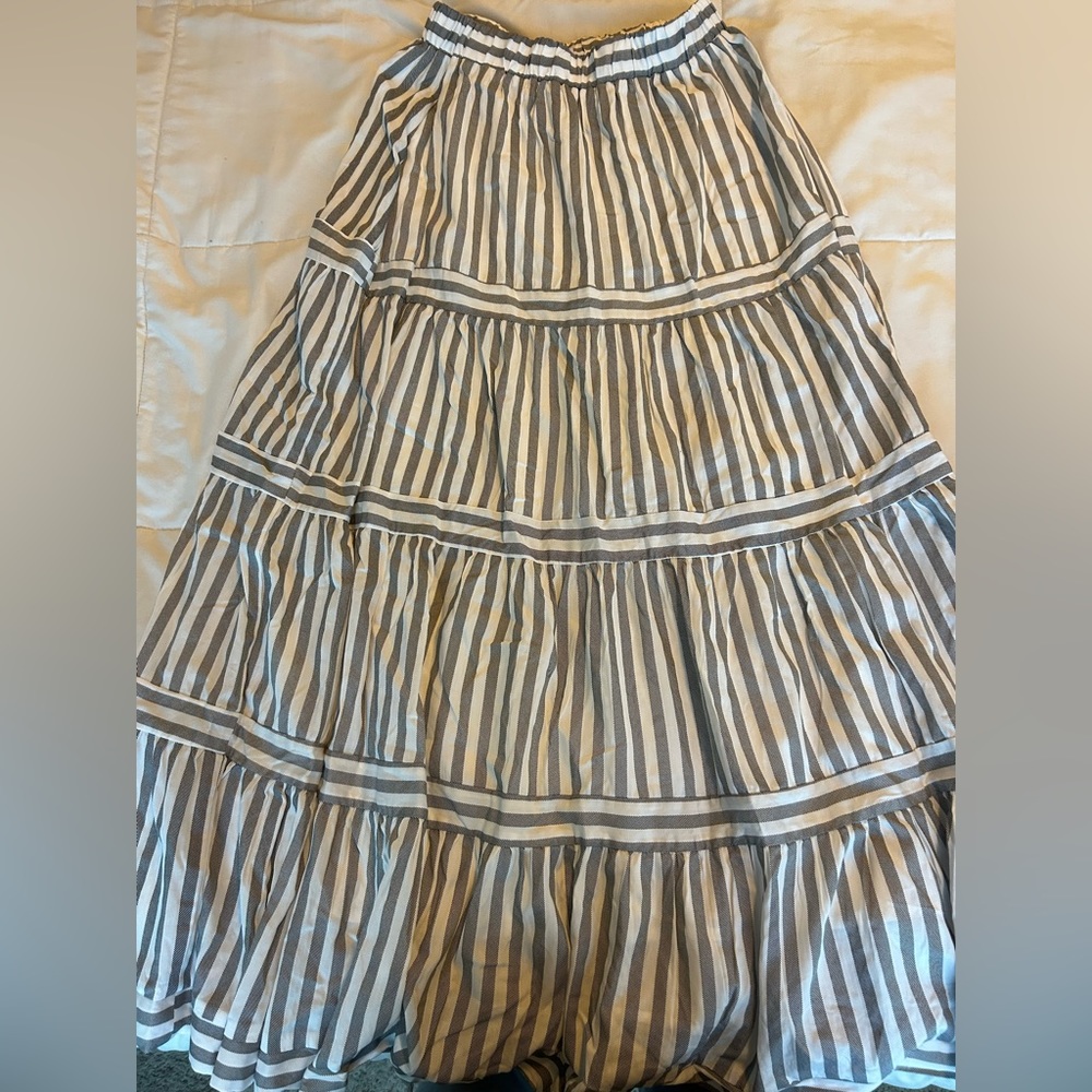 Pink Lily Size S Grey + White Striped Maxi Skirt